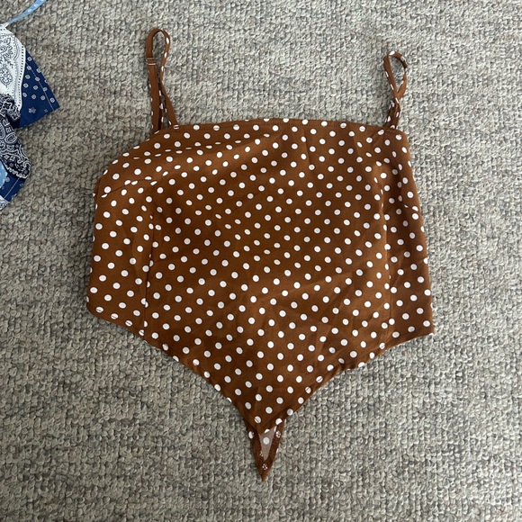 XS POLKA DOT TIED BACKLESS BANDANA CAMI TOP (BROWN) & LARGE BLUE BACKLESS TOP - Picture 3 of 6